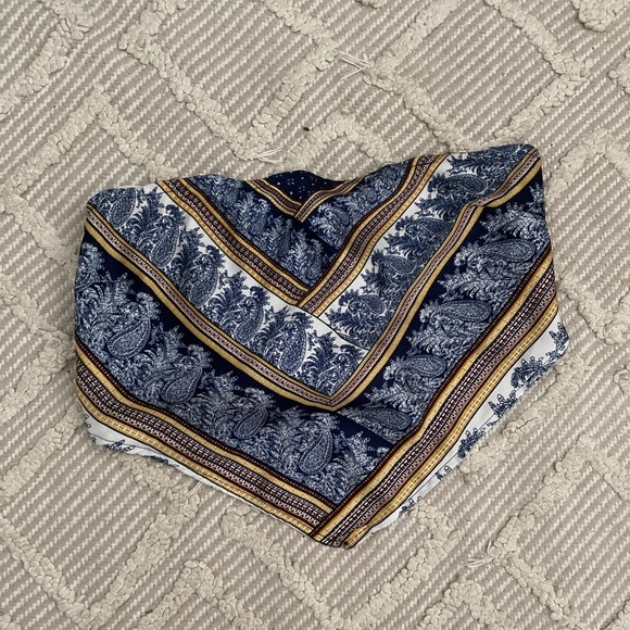 Silky Bandana Scarf Top - Picture 4 of 4